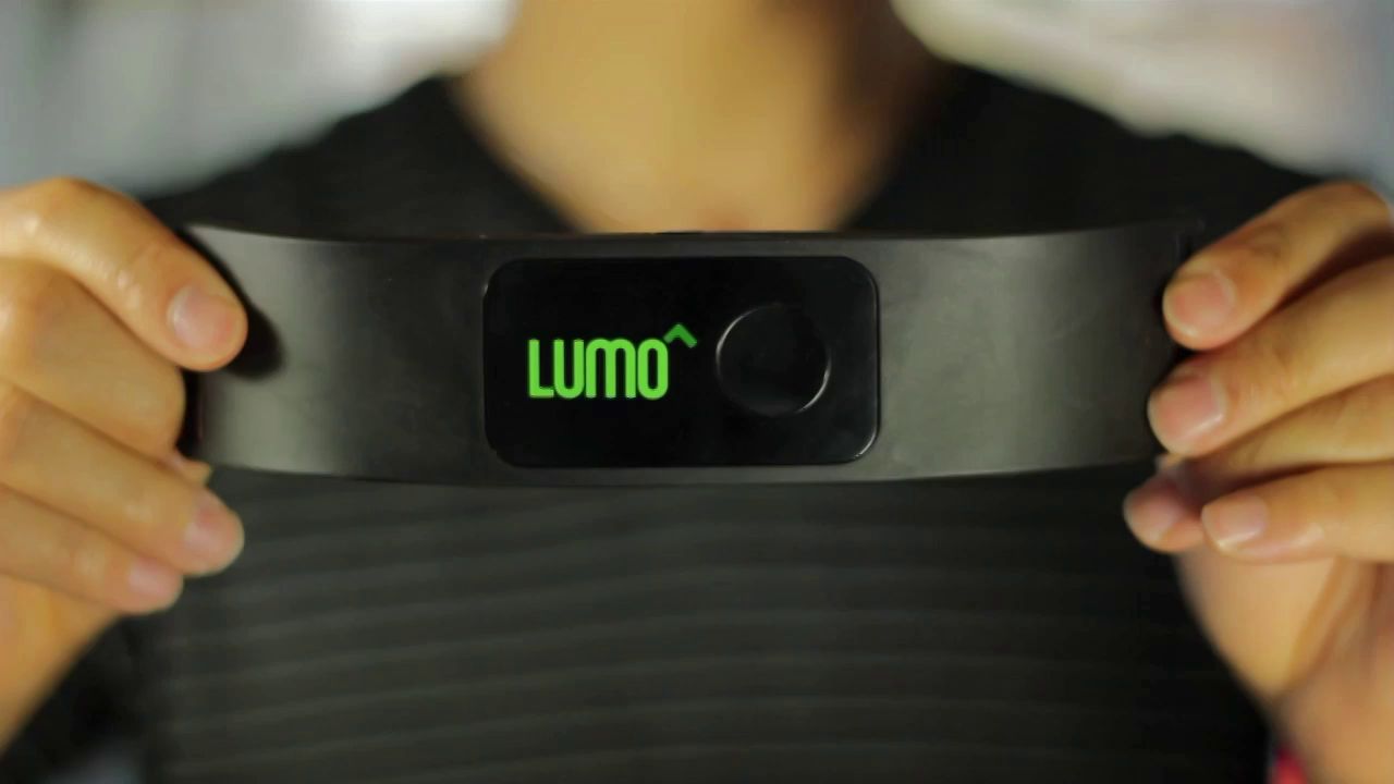 Review correct. Lumo аксессуары. Lumo капсулы. Датчик слежение за спиной осанки Lumo Lift. Коммуникационные агентства Lumo.